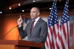 Jeffries Explains Dems' Strategy To Win the Midterms