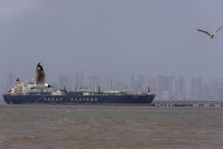 A Storied Russian Muckraker on Oil, Iran, Ukraine, More