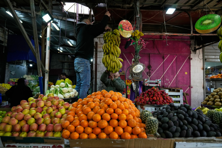 Absurd Study Says Eating Fruits and Vegetables Leads to Cancer