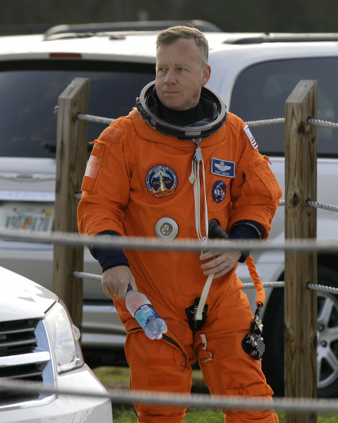 Worried About Democracy, Astronauts Enter Politics