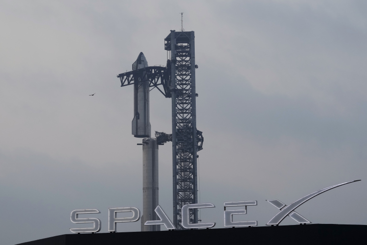 SpaceX Sets Another Record for the Tallest Rocket