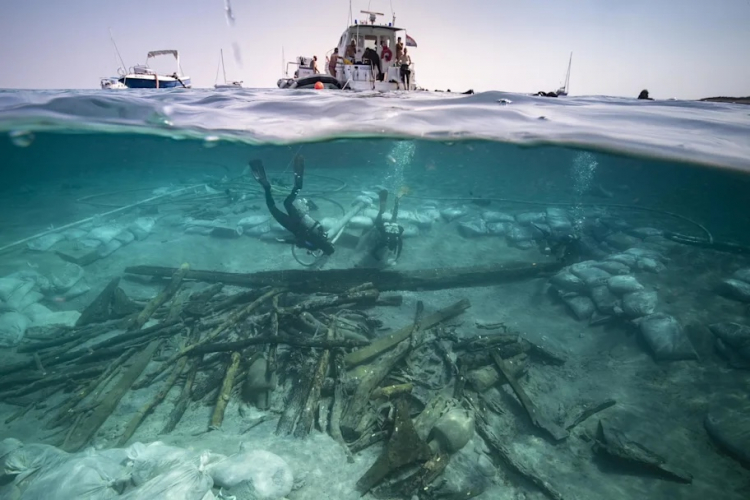 For Roman Shipwreck in the Adriatic, a Fascinating Repair History