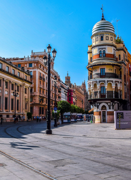 How to Make Public Spaces Accessible for the Elderly