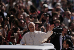 Can Trump Repair Relations With the Pope?