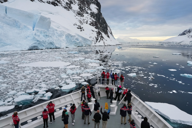 Antarctic Melting Points to Seas Rising Faster Than Expected