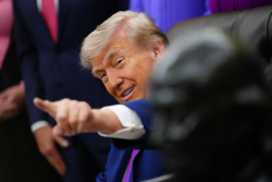Trump's Midterm Strategy Is a Disaster in the Making