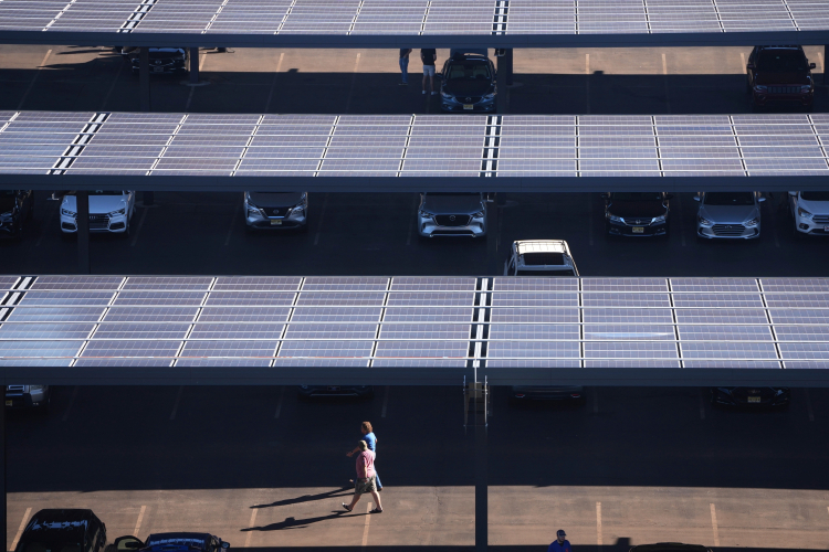 Shape-Shifting Liquid Stores and Releases Solar Energy
