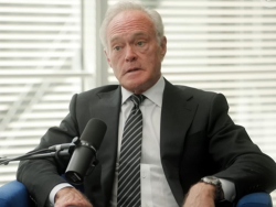 Scott Pelley: '60 Minutes' Is Like A Family, "We Go Into Combat Together," and New CBS Leadership Doesn't Respect That