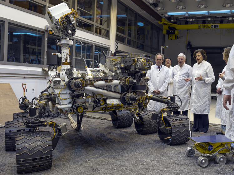 The Ingenious Fixes Keeping the Curiosity Rover Rolling