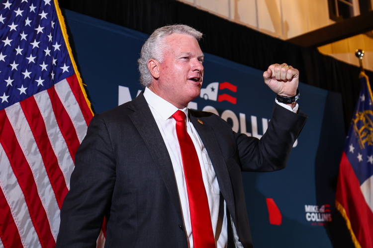 Midterms Shape Up To Favor GOP on the Issues