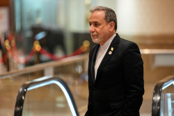Run-Up to U.S.-Iran Talks Signals Hurdles Ahead