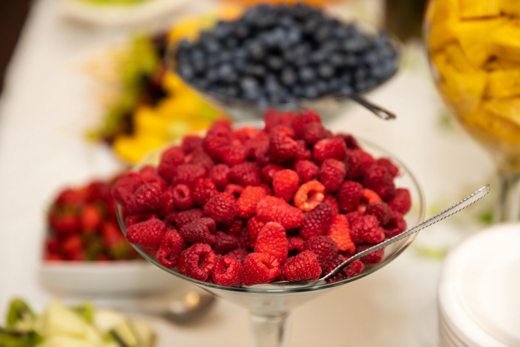 Berries Beat Supplements for Anti-Aging Effects