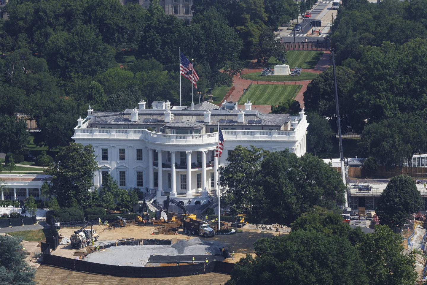 “White House’s Failed Attempt to Spin Economy Signals Trouble Ahead”