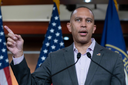 Dems With Big Lead as Midterms Approach