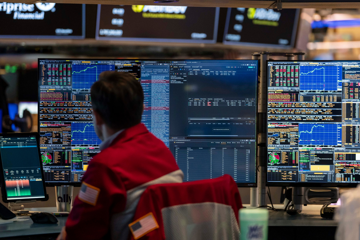 “In July: Stocks Soar, Reflecting Strong American Economy”