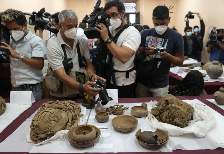 The Real Health Risks of Trading Mummified Remains