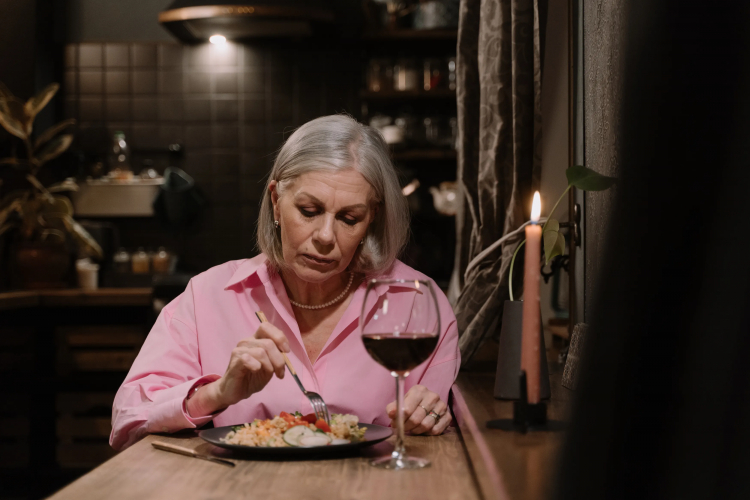 Long Gaps Between Meals Not Healthy for Older Adults?