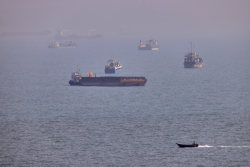 As War Drags On, Threats to Allies Deepen U.S. Isolation