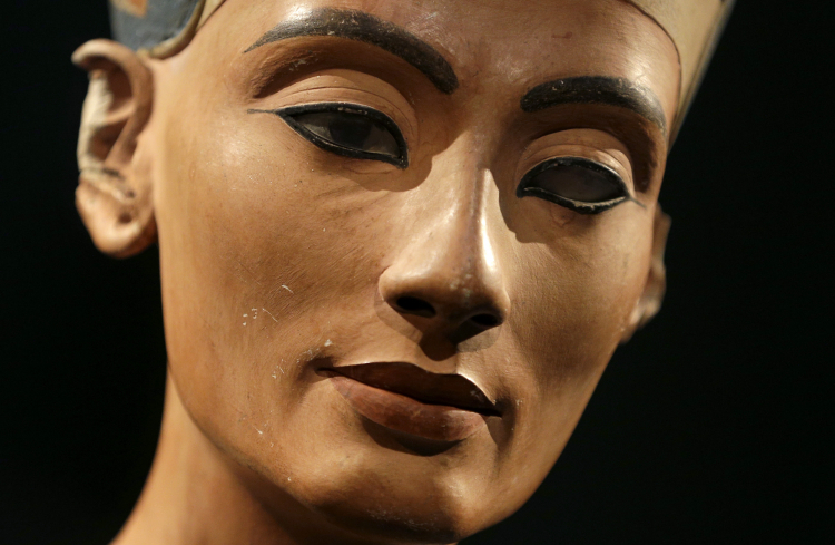 Could King Tut's Tomb Be Hiding Queen Nefertiti?