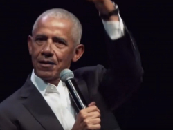 Barack Obama: AI Tech, Threats Are "Not Overhyped" -- Robots Could Decide Humans Are "Not Necessary"