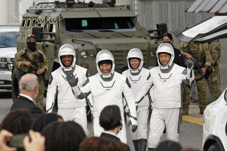NASA Has a Dragon Dilemma, With No Good Answers