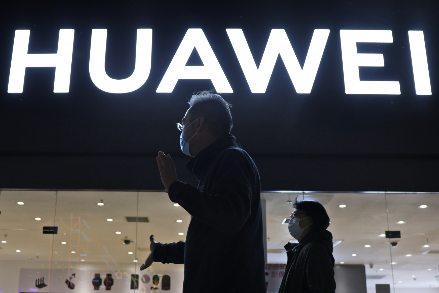 Can (Should) America Wean Itself Off Chinese Technology?