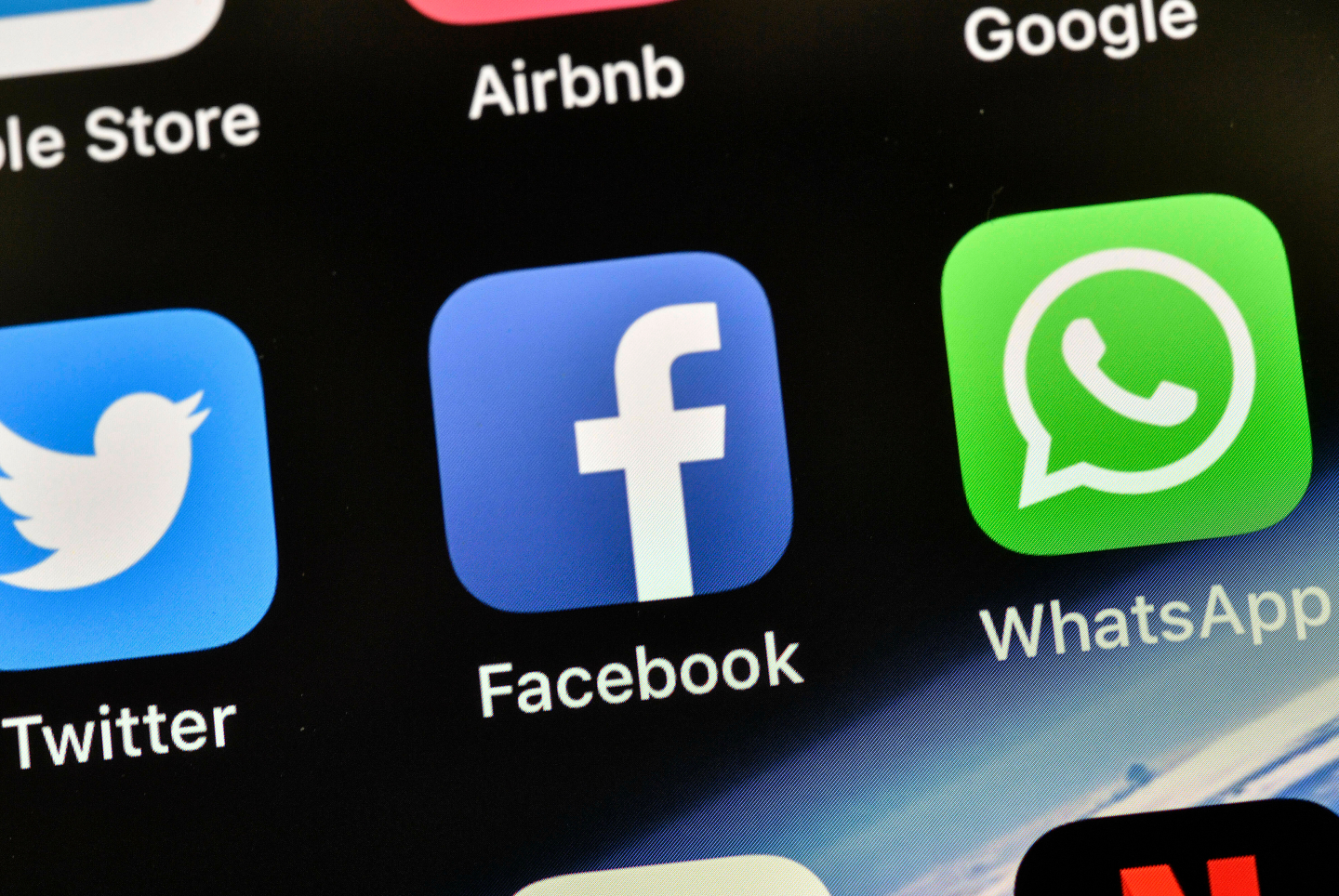 The End Of Social Media, Killed By Politicians
