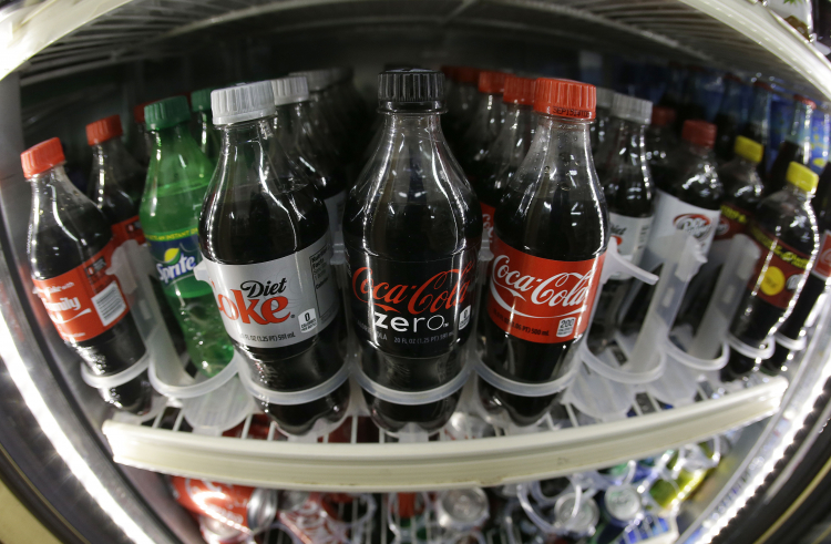 Study Pits Diet Soda vs. Water for Weight Loss